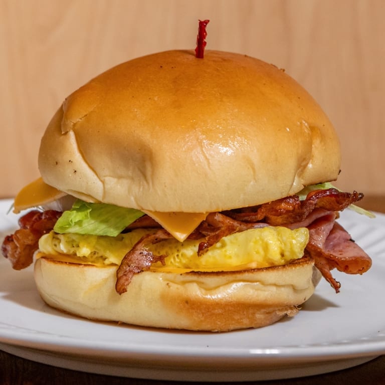 Delicious Chicken Wings: A Must-Try at Our American Diner